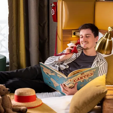 Whistler Hotel Paris