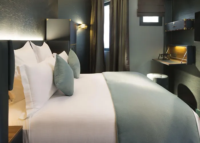 Hotel Whistler Paris