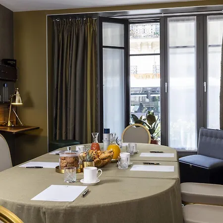 Hotel Whistler - Gare Du Nord