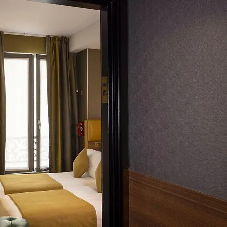 Hotel Whistler - Gare Du Nord